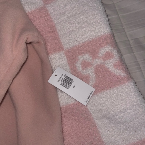 Old Navy Microfleece Henley Lounge Sweatshirt - Picture 5 of 8